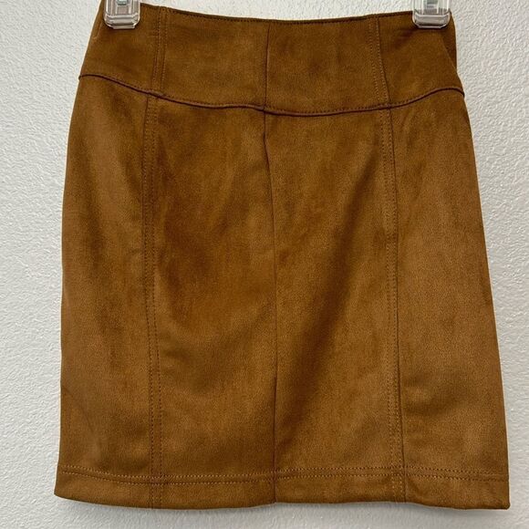 SO Faux Suede Skirt Juniors Size 1/25W - Picture 1 of 4